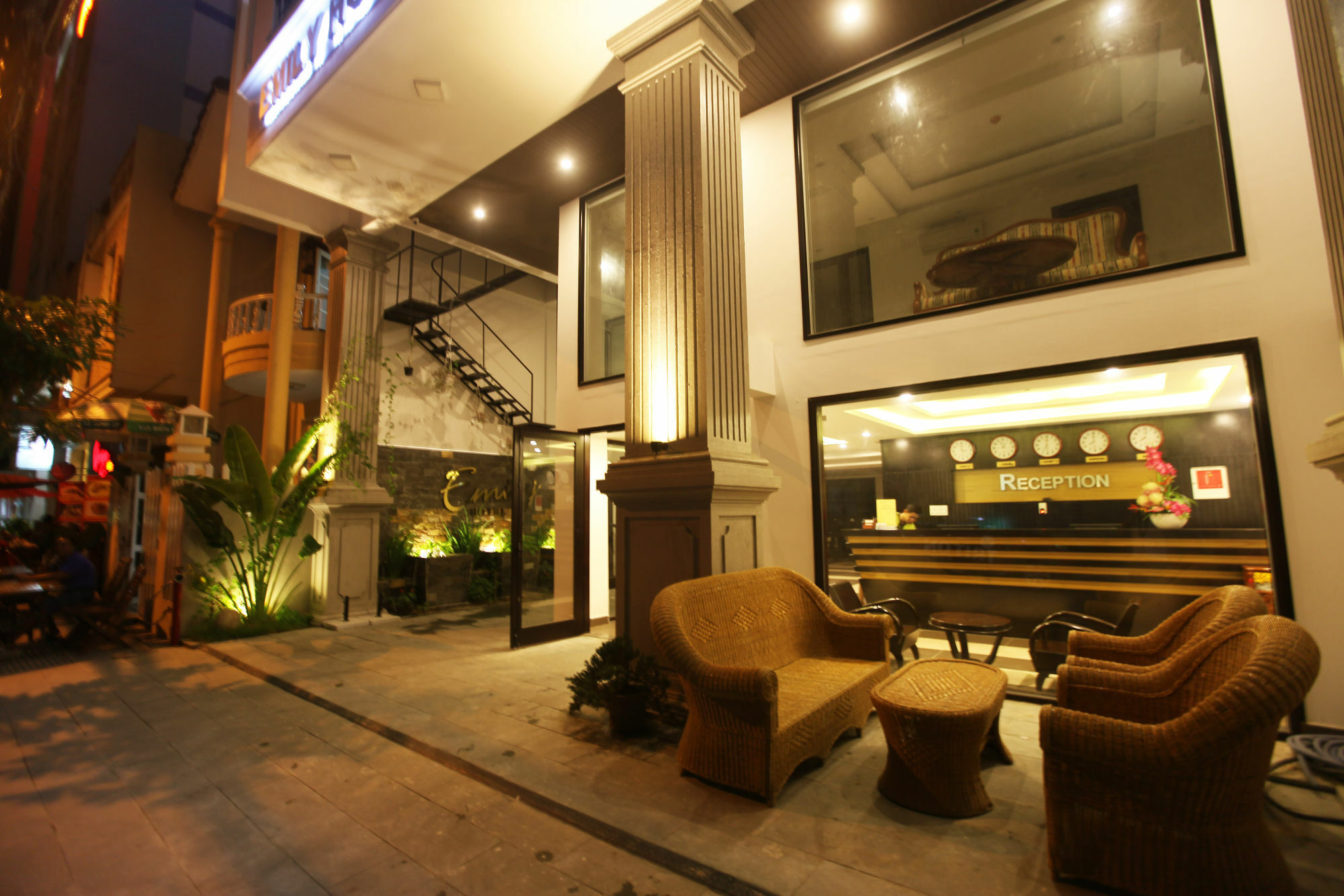 Emily Hotel & Apartment Da Nang Dış mekan fotoğraf