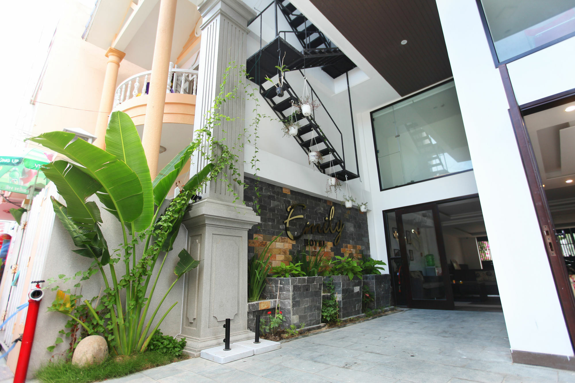 Emily Hotel & Apartment Da Nang Dış mekan fotoğraf